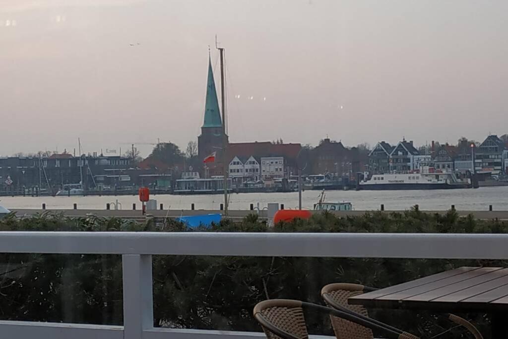 Traveloge mit SCHWIMMBAD und SAUNA Lübeck Exterior foto